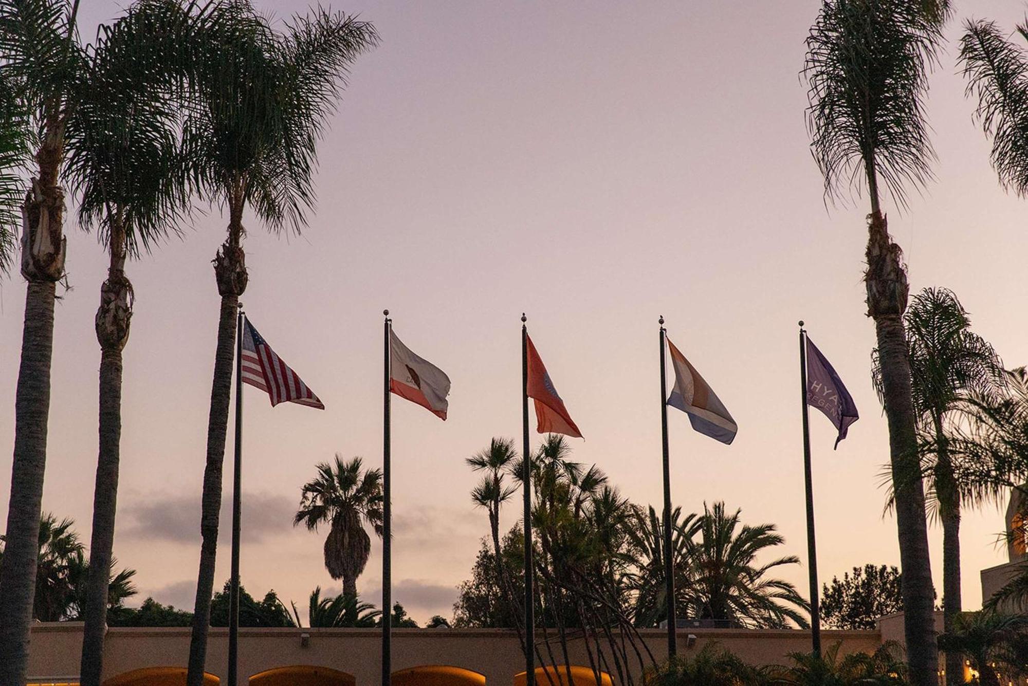 Hyatt Regency Newport Beach Hotel Exterior photo